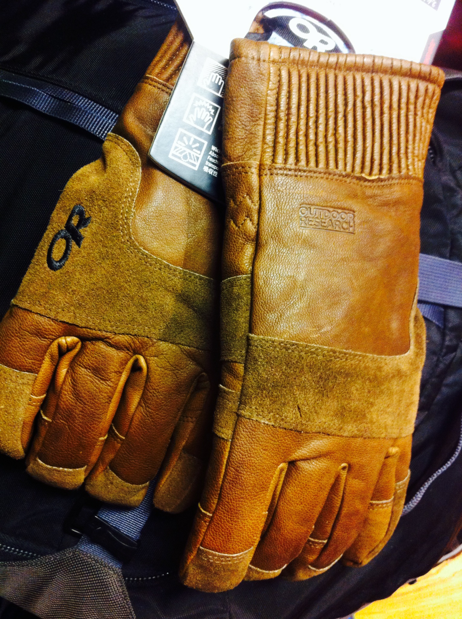 Outdoor Research Rivet Gloves • Sport